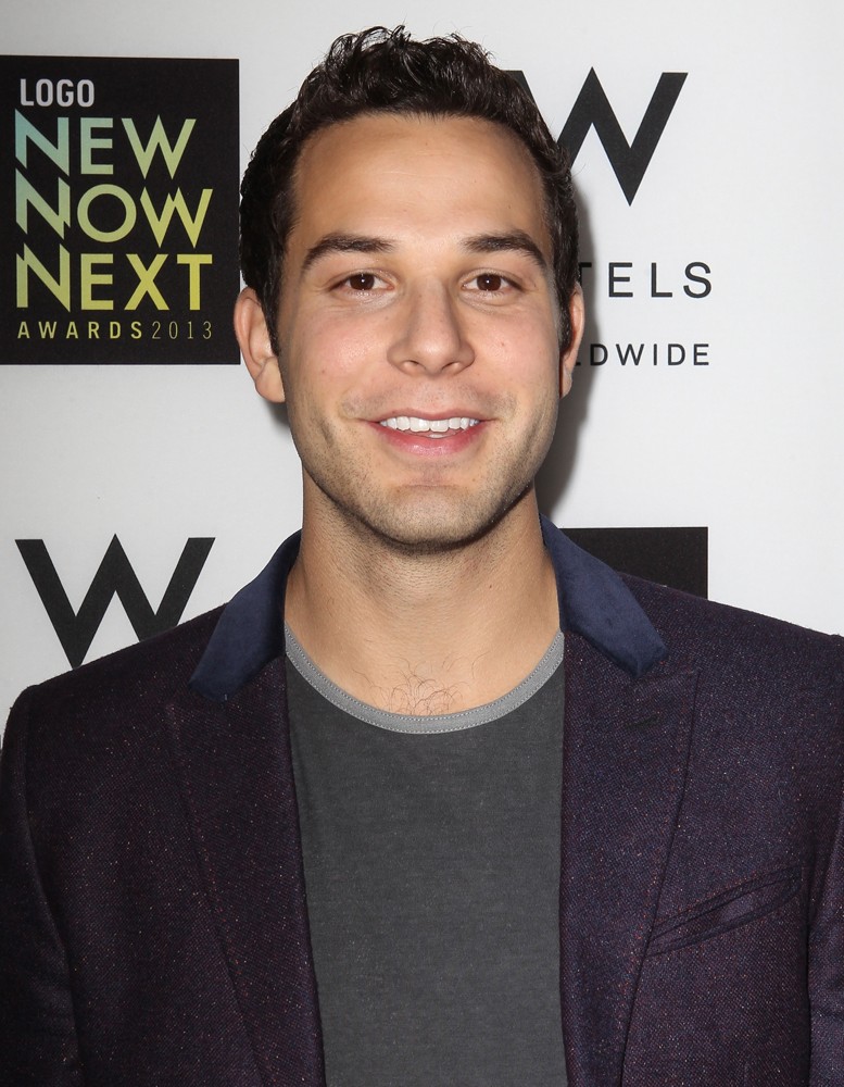 Skylar Astin