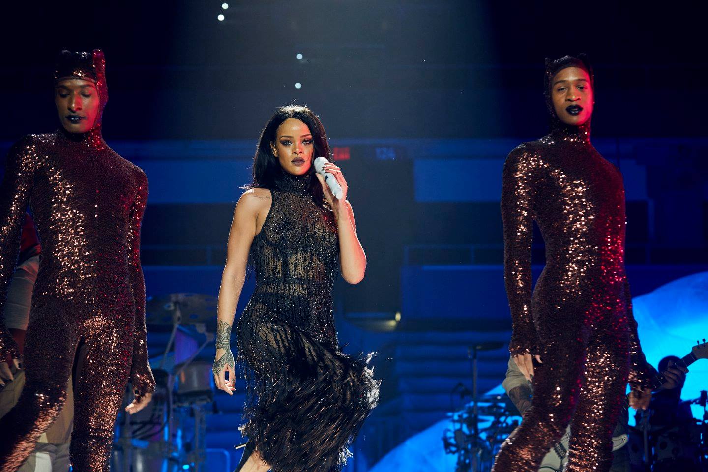 Anti World Tour Rihanna S Stage Costumes [photos] Celeb