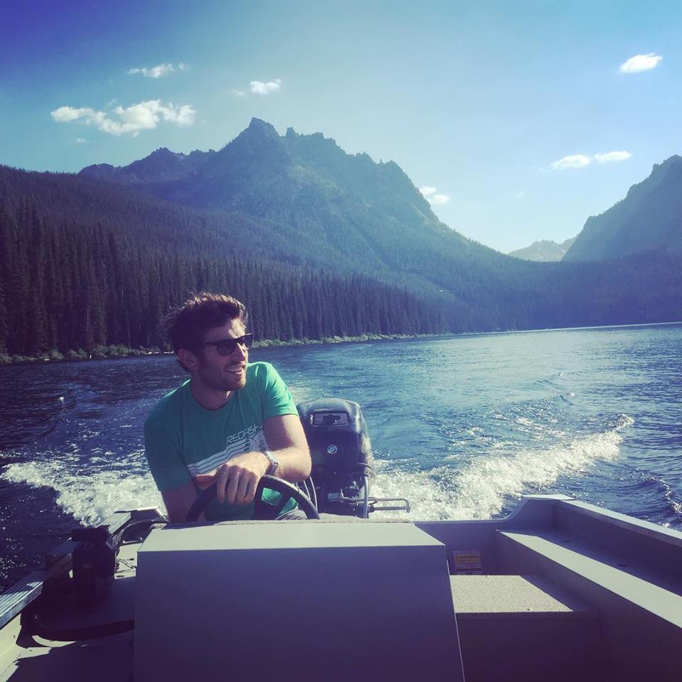 Brett Eldredge on boat