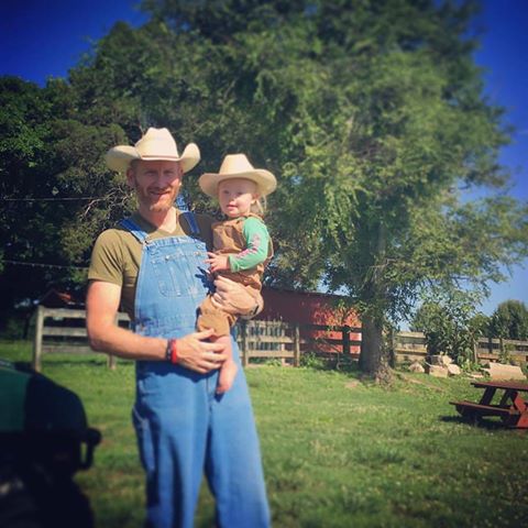 rory and indy feek in hats