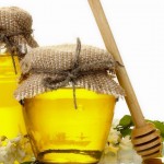 One of Honey’s Health Benefits: Healing Those Summer Scrapes.
If you've gotten into a summer scrape, literally, you’ll need to know the