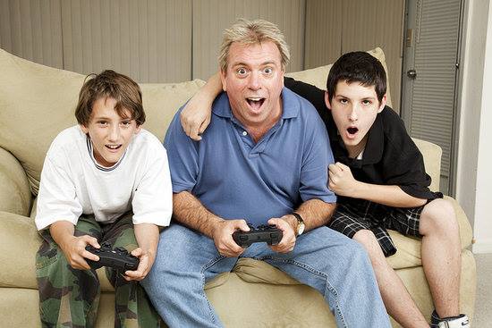 Parents, it’s okay to be your child’s video game play buddy. According to studies, intergenerational video game play has its benefits and