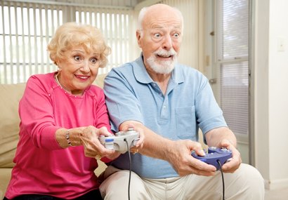Who said that you are too old to play video games? Researchers from North Carolina State University have found a link between elderly people