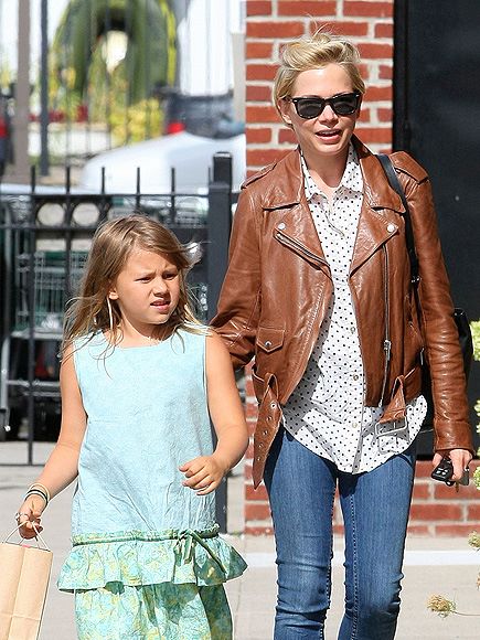 Michelle Williams celebrates her birthday with daughter Matilda who is now 7 1/2! Lovely ladies!