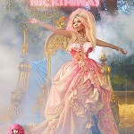 Whoa! Check out Nicki Minaj's elaborate perfume ad for Minajesty! Very bold, very Nicki.