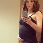 Alyssa Milano Shares Stunning Baby Bump Selfie