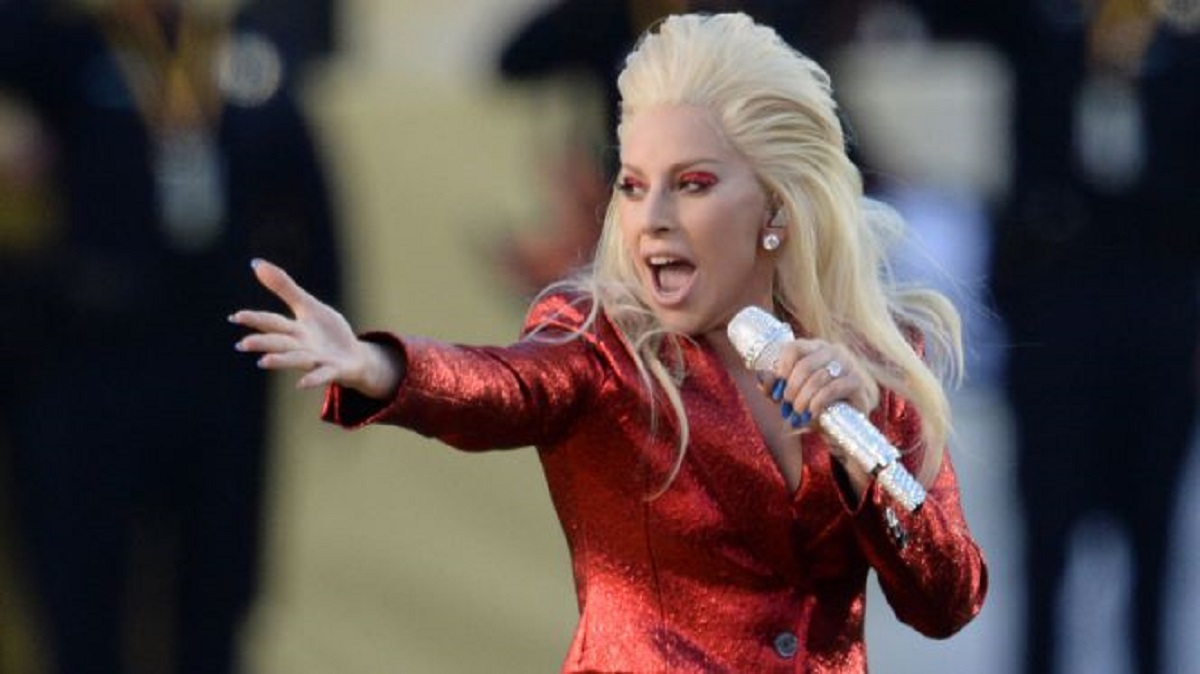 Lady Gaga Delivers Awesome National Anthem Performance - Celeb Bistro