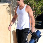 Colin Farrell gets his zen on at yoga class. Sigh, could you imagine taking a class with him....