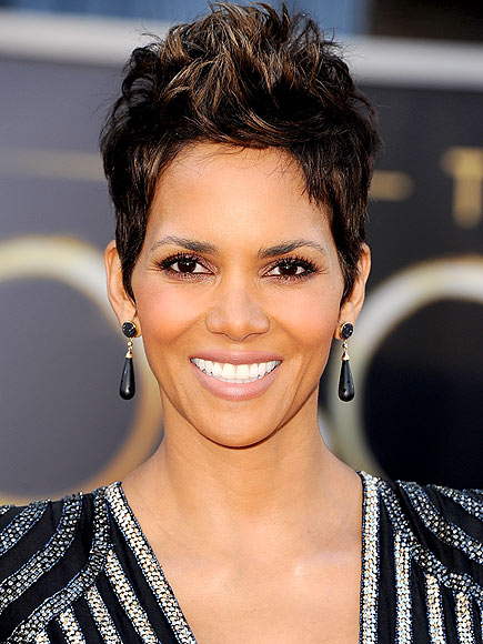 Halle Berry Is Ordered to Pay Big Money to Ex