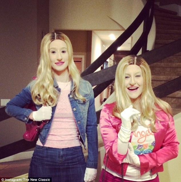 Iggy Azalea Pushes Back at Snoop Dogg with ‘White Chicks’ Halloween Costume!