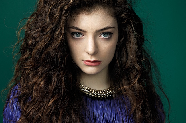 Lorde Wins Song of the Year for “Royals.”