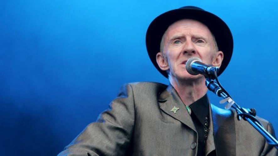 Pogues guitarist Philip Chevron died today at the age of 56: http://rol.st/17ehium