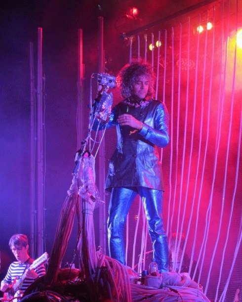 The Flaming Lips have a few surprises for their New Years Eve concert in Aspen, CO … The band has learned a number of John Lennon-penned