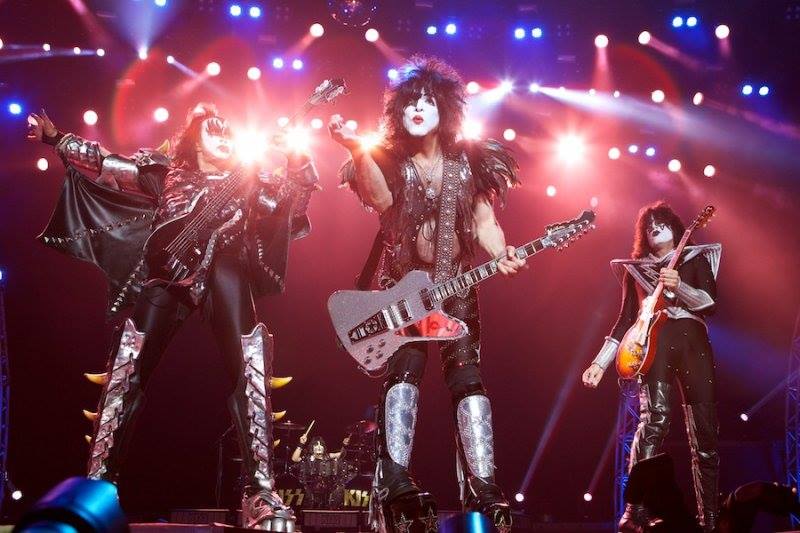 When KISS is inducted in to the Rock n’ Roll Hall of Fame this year there won’t be a reunion of the original lineup and no performance