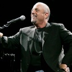 Billy Joel is set to make a big announcement next week ... our guess is as good as yours: http://rol.st/IrXAVM