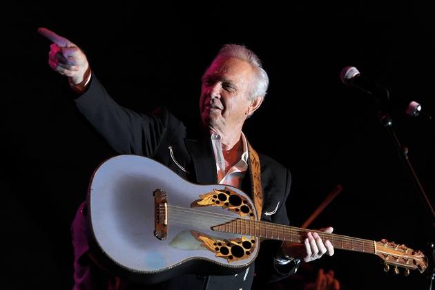 Country legend Mel Tillis is recovering in Nashville after undergoing heart surgery.
The singer’s daughter, fellow country star Pam