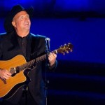 Garth Brooks stunned anchor Robin Roberts with a surprise announcement on ‘Good Morning America’. The country superstar announced that