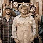 This country singer took to Twitter to confess alcohol abuse and infidelity. Get the details: