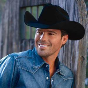 This country star says “traditional country music died” this past year. Get the details: