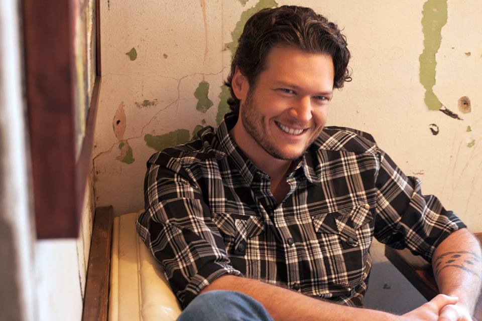 Blake Shelton is one of 5 country music artists on the 2014 Grammy’s nominees album. See who else made the cut: