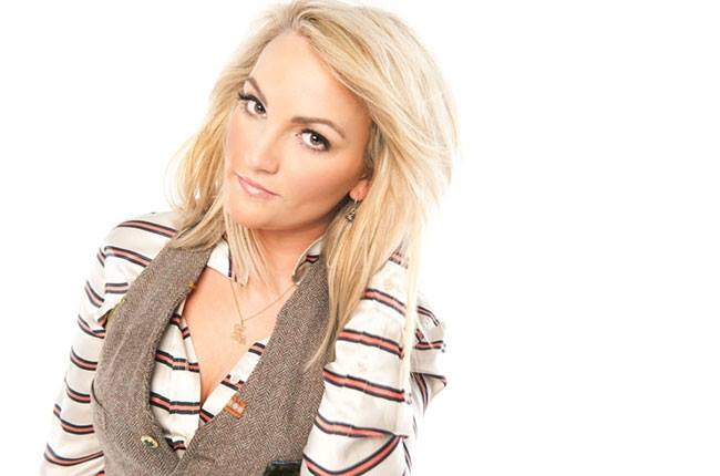 Jamie Lynn Spears has never been to an Alan Jackson concert, but on Saturday night , she’s going to see him live — from the side of the