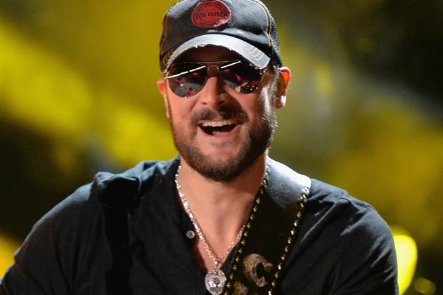 Eric Church invites you Inside #TheOutsiders! Watch the making of his new album in his exclusive 30-minute special TODAY at 2/1c on CMT.