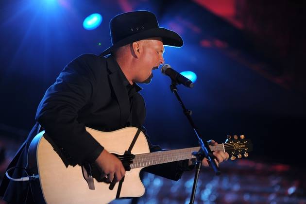 Garth Brooks will undertake the “biggest thing I’ve ever tried to attempt” – BEFORE his 2014 tour! He explains:
