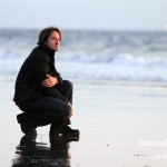 When you think of Christmas, do you think of sand? Keith Urban reminisces about Christmas on the beach: