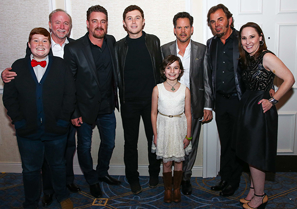 Scotty McCreery and Gary Allan Help a Wish Come True! - Country Music ...