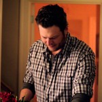 You probably don't want Blake Shelton as your housekeeper. This video explains why: