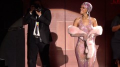 Rihanna is the most elegant celebrity in the world. Here is a proof why…..