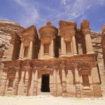 A U.K. tour operator hopes to capitalize on cine-mania, taking travelers on an across-the-globe  trip to 20 of the world's most famous movie