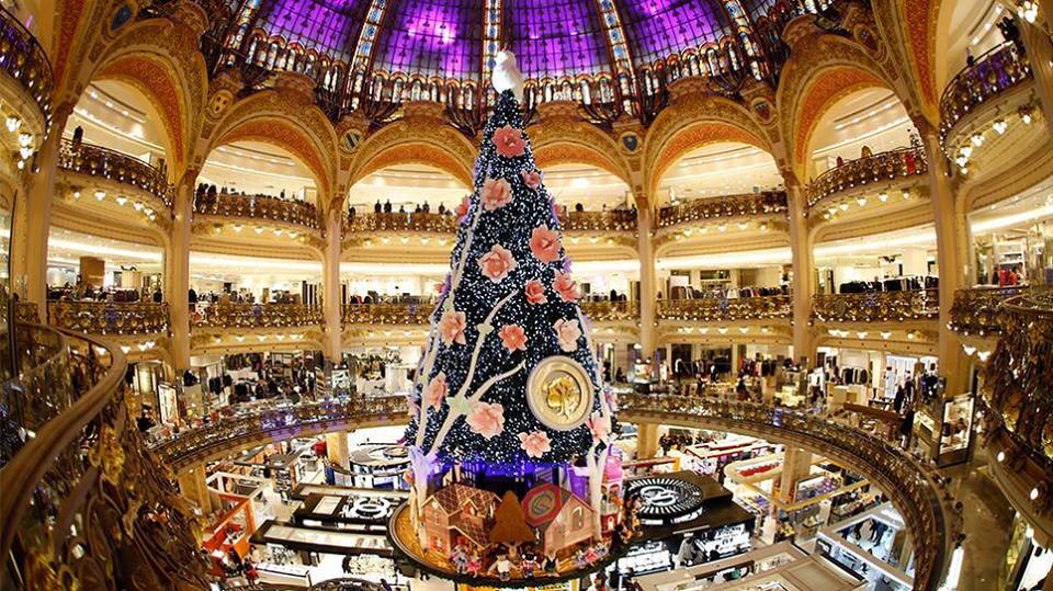 It’s Christmas at The Galeries Lafayette in Paris!