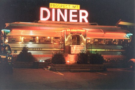 Beautiful Vintage Photos of NYC Diners in the ’90s: