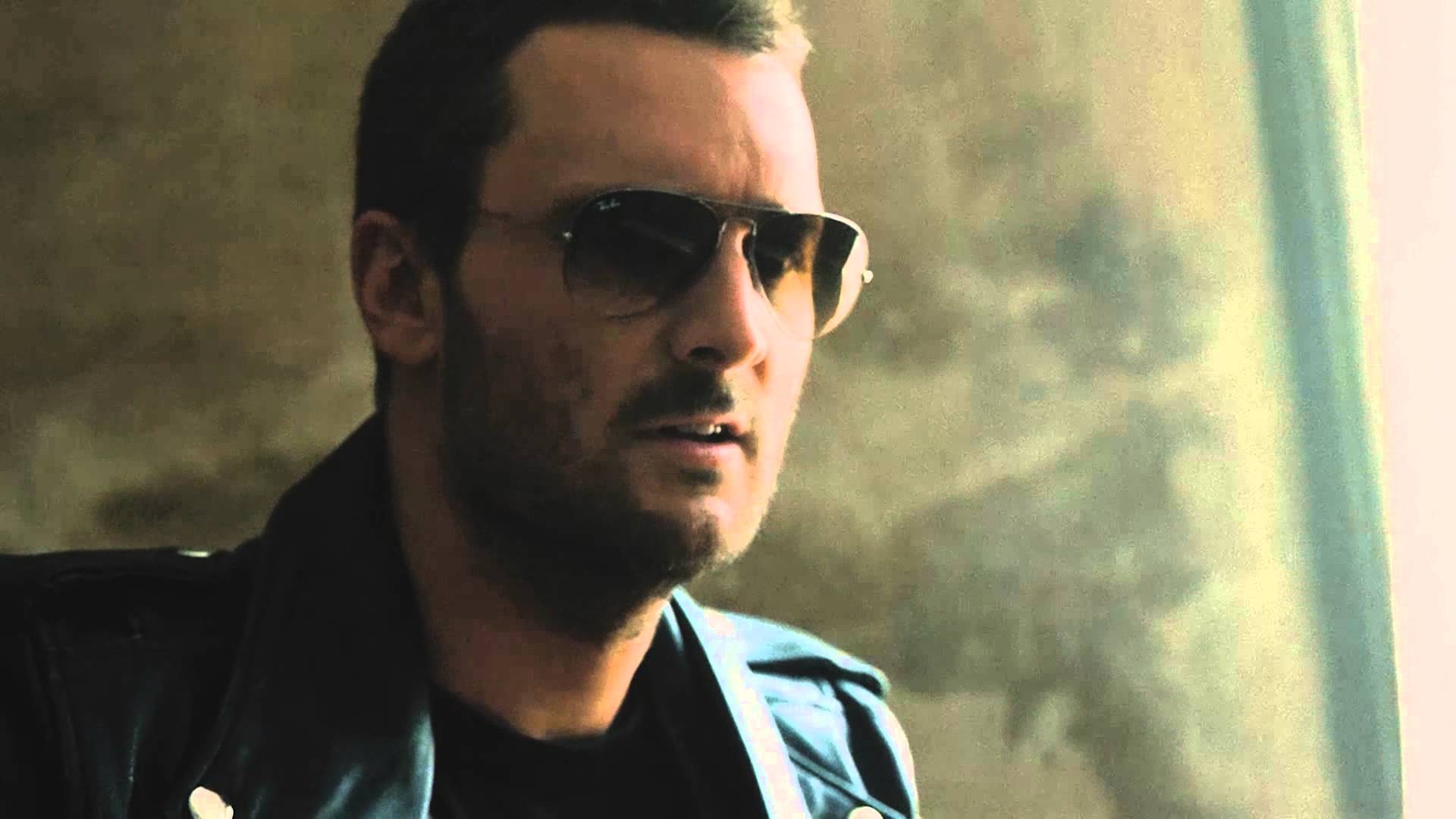 eric church with sunglasses