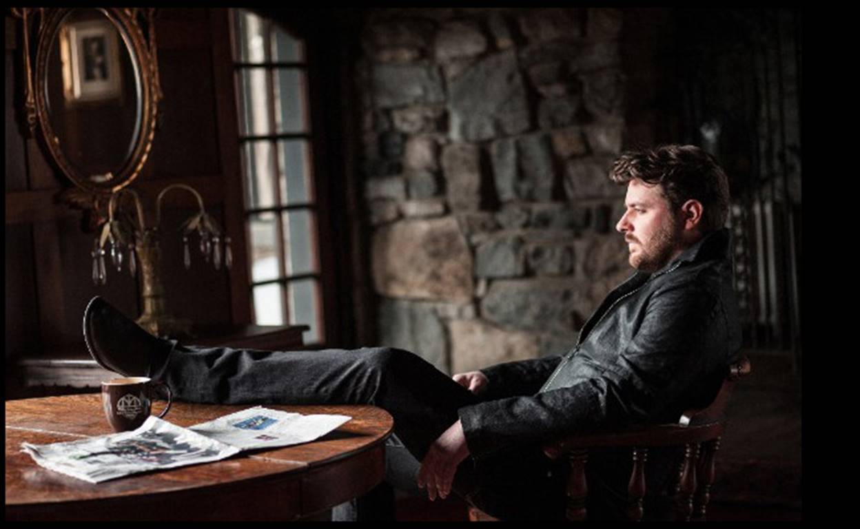 CHRIS YOUNG SHIPS NEW SINGLE “SOBER SATURDAY NIGHT” TO COUNTRY RADIO