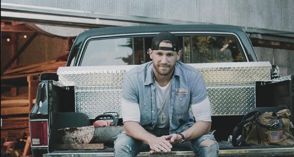 Chase Rice “Everybody We Know Does” Video and Lyrics
