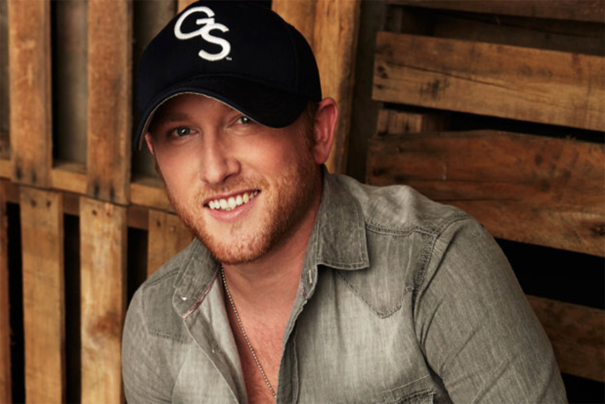 Cole Swindell Always Shows His Appreciation For His Team