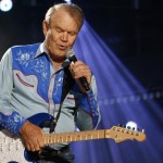 Glen Campbell preforming with Alzheimers