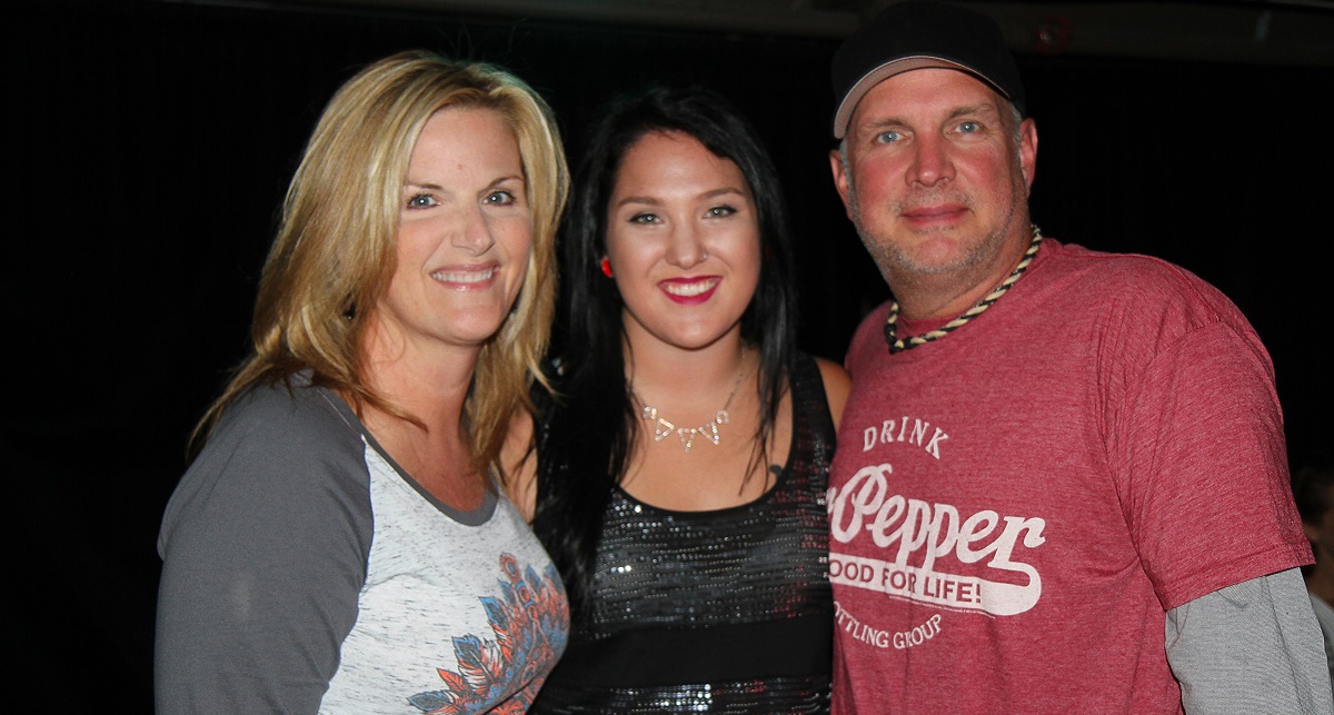 Allie Brooks with Garth and Trisha