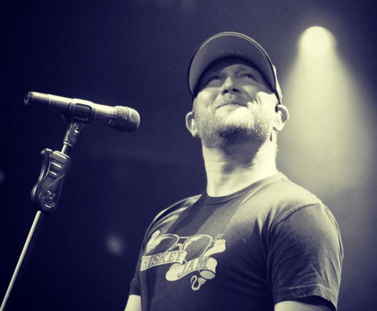 Cole Swindell’s “Middle Of A Memory” Goes Gold [Pics]