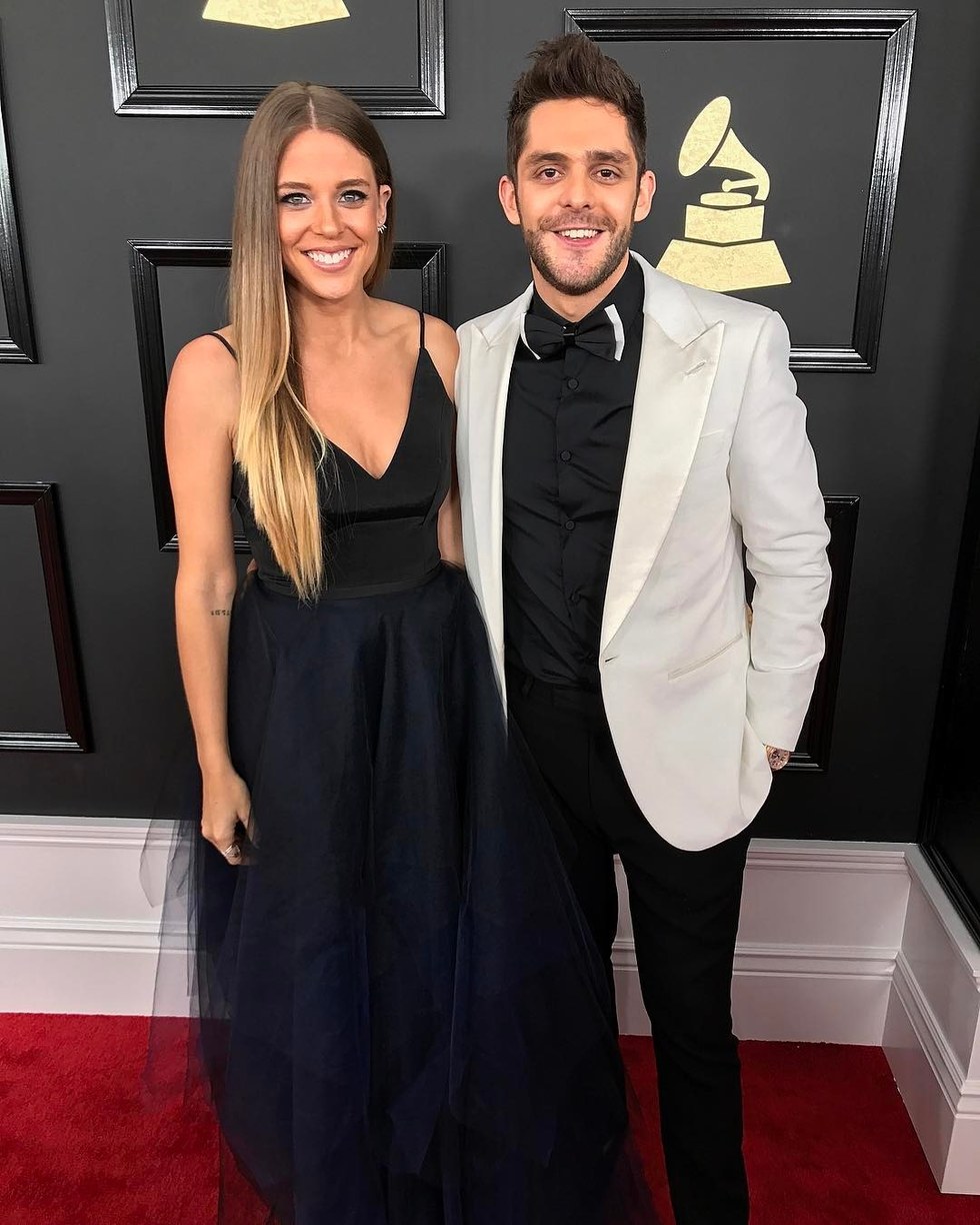 THomas rhett, 2017 grammy awrds red carpet