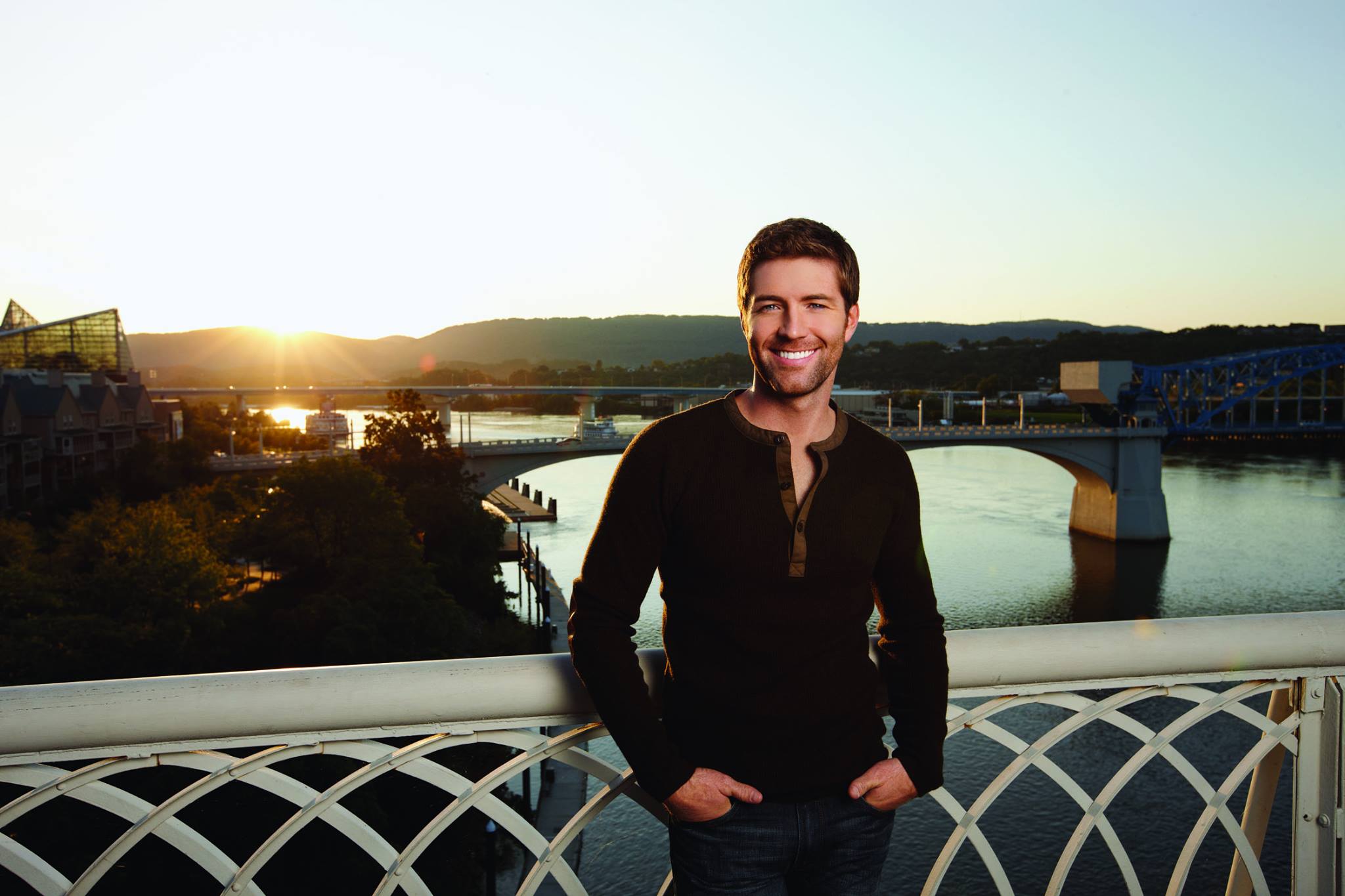 Josh Turner Talks Signature Voice