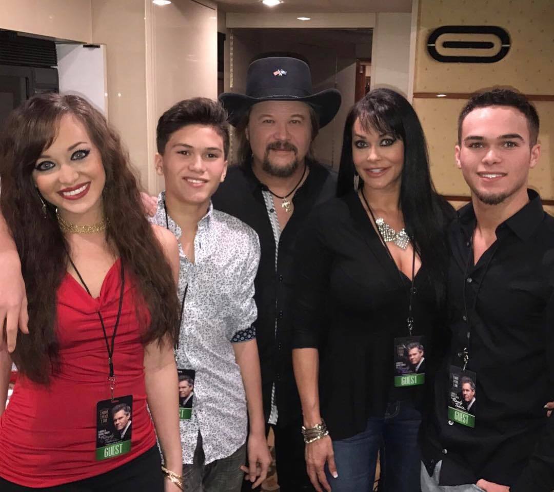 travis tritt family