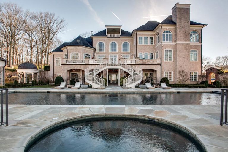 kelly clarkson mansion