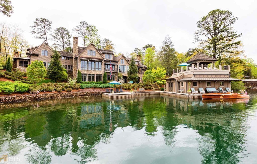 Take a Tour of Alan Jackson's Breathtaking Estate