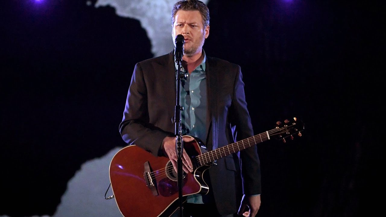 Blake Shelton Performs “Every Time I Hear That Song” at CMT Awards