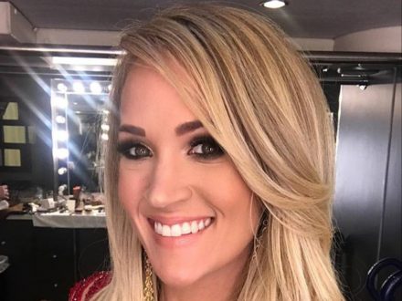 Carrie Underwood Debuts Longer Hairstyle Picture