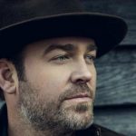 Lee Brice Performs Boy at Grand Ole Opry