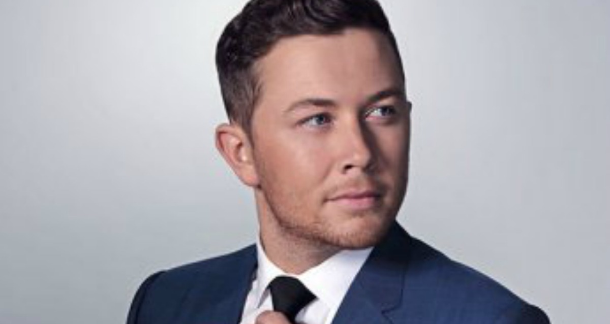 Scotty McCreery Signs New Record Deal with Triple Tigers!